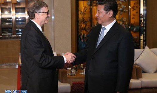 Chủ tịch Trung Quốc Tập Cận Bình và tỉ phú Bill Gates trong cuộc gặp năm 2015. Ảnh: Bộ Ngoại giao Trung Quốc