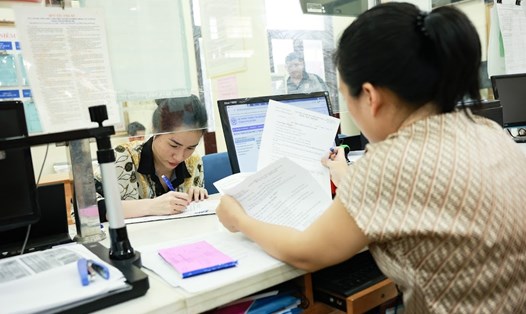 Bộ Nội vụ đang chuẩn bị lộ trình cải cách tiền lương báo cáo với các cơ quan có thẩm quyền. Ảnh: Hải Nguyễn