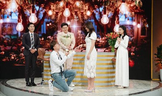 Vợ chồng nam ca sĩ Sỹ Luân và MC LIên Thảo tham gia chương trình "Khách sạn 5 sao". Ảnh: VTV