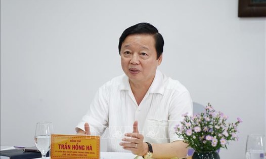 Phó Thủ tướng Trần Hồng Hà phát biểu tại buổi làm việc. Ảnh: TTXVN