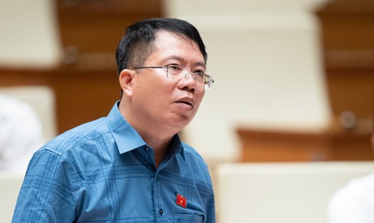 Đại biểu Nguyễn Văn Hiển - Đoàn ĐBQH tỉnh Lâm Đồng phát biểu. Ảnh: Quốc hội