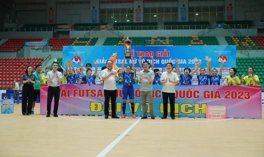 Câu lạc bộ Thái Sơn Nam TPHCM vô địch giải futsal nữ vô địch Quốc gia 2023. Ảnh: VFF