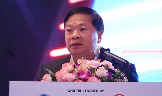 Thiếu tướng Nguyễn Văn Giang, Phó Cục trưởng Cục An ninh mạng và phòng, chống tội phạm sử dụng công nghệ cao, Bộ Công an chỉ ra các xu hướng tội phạm mạng đánh cắp dữ liệu hiện nay. Ảnh: Nguyễn Đăng