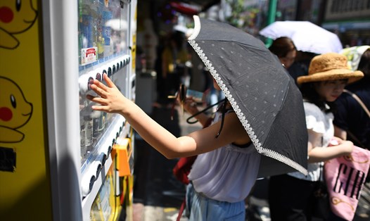 Nhật Bản bắt đầu trang bị các phương thức phòng chống thiên tai trên máy bán hàng tự động. Ảnh: AFP