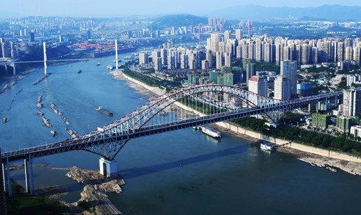 Sông Dương Tử đoạn đi qua Trùng Khánh, Trung Quốc. Ảnh: Xinhua
