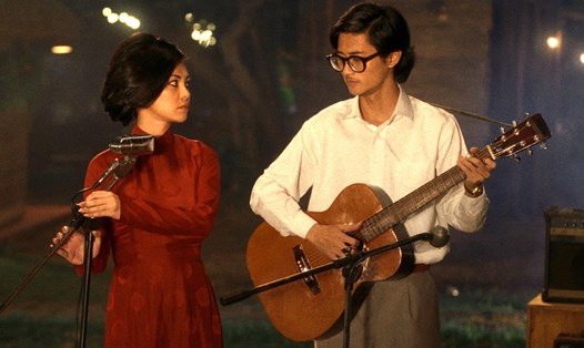 Bùi Lan Hương và Avin Lu trong phim "Em và Trịnh". Ảnh: Nhà sản xuất cung cấp