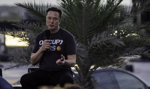 Tỉ phú Elon Musk đã lên mạng "cà khịa" và gạ CEO Mark Zuckerberg của Meta đánh nhau. Ảnh: AFP