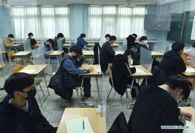Hàn Quốc cải tân rộng lớn nhập đề thi đua đại học