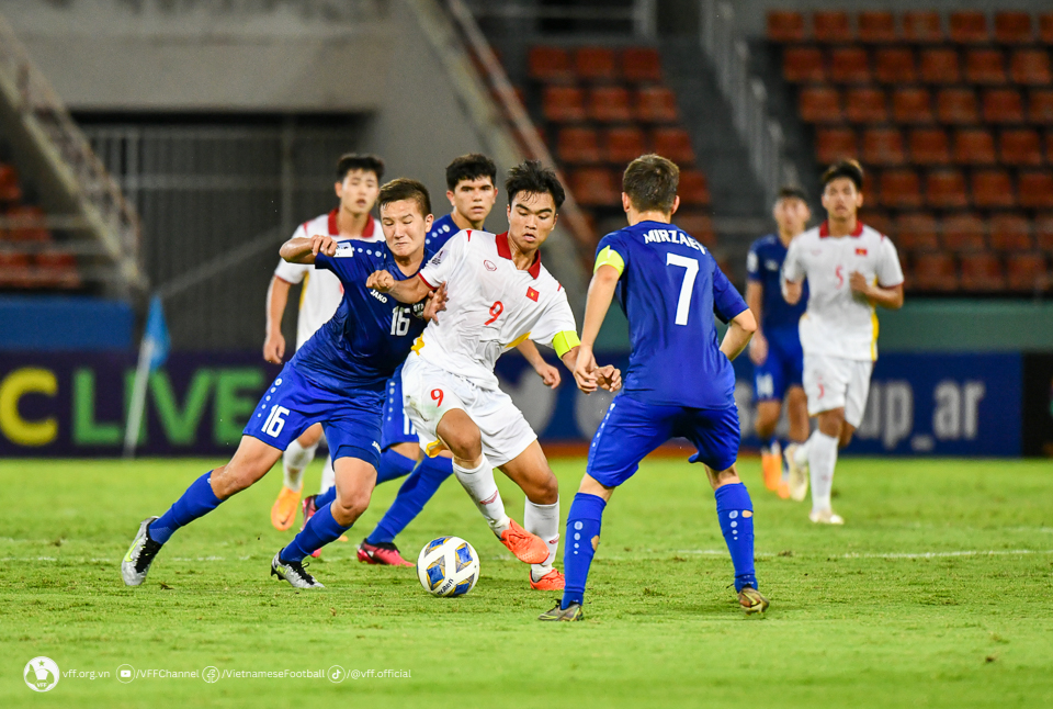 U17 Việt Nam không thể vượt qua vòng bảng giải U17 châu Á 2023. Ảnh: VFF