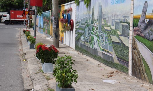 Đà Nẵng khánh thành đường bích họa mới. Ảnh: Nguyễn Linh