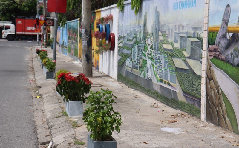 Đà Nẵng khánh thành đường bích họa mới. Ảnh: Nguyễn Linh