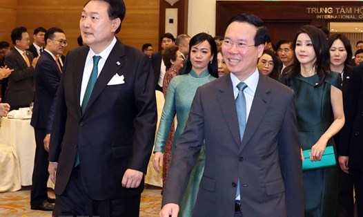 Chủ tịch nước Võ Văn Thưởng và Phu nhân chủ trì tiệc chiêu đãi Tổng thống Hàn Quốc Yoon Suk Yeol và Phu nhân tối 23.6. Ảnh: TTXVN