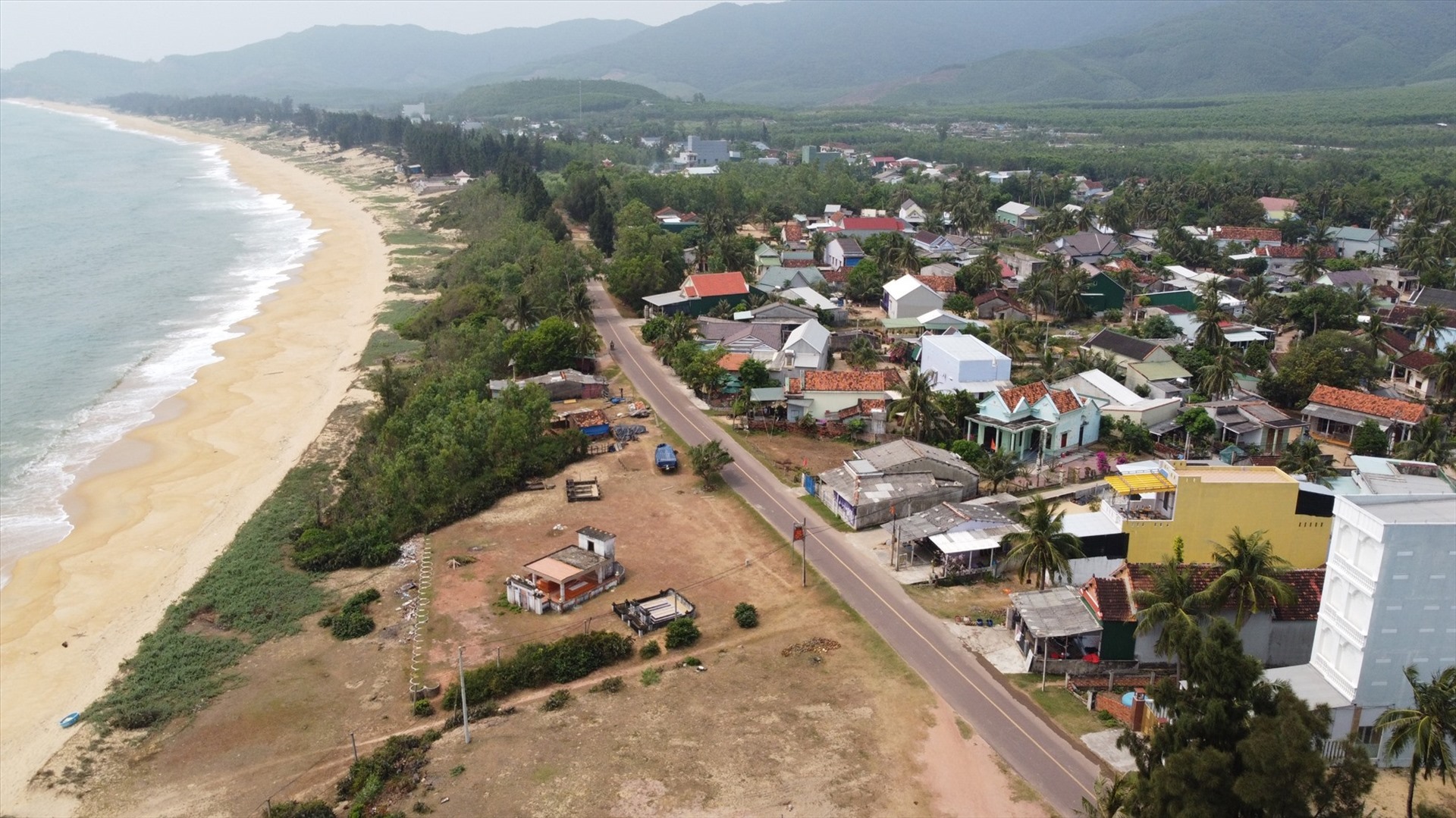 Siêu dự án Long Sơn không chỉ làm thay đổi diện mạo Lộ Diêu mà với cả khu vực Bắc Bình Định. Ảnh: Nguyễn Ngọc.