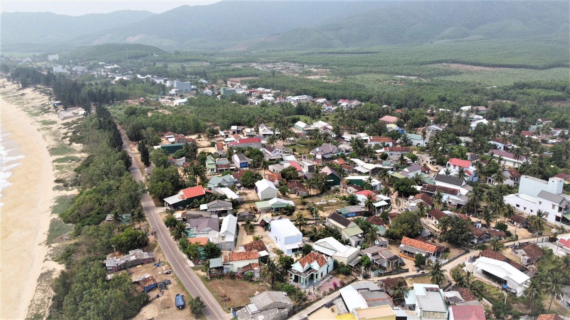 Khi dự án triển khai, toàn bộ 566 hộ dân Lộ Diêu buộc phải di dời. Ảnh: Nguyễn Ngọc.