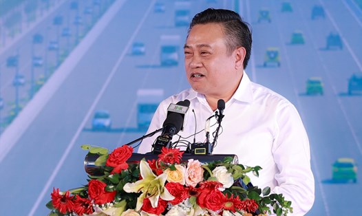 Chủ tịch UBND TP Hà Nội Trần Sỹ Thanh phát biểu tại lễ khởi công. Ảnh: Hải Nguyễn