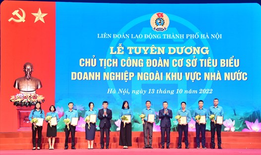 Liên đoàn Lao động Thành phố Hà Nội tuyên dương Chủ tịch Công đoàn cơ sở tiêu biểu doanh nghiệp ngoài khu vực Nhà nước năm 2022. Ảnh minh hoạ: Kiều Vũ
