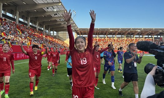 Tiền đạo Thanh Nhã ghi bàn vào lưới tuyển nữ Đức trong trận giao hữu của tuyển nữ Việt Nam. Ảnh: VFF