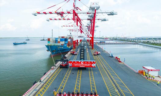 Cảng Quốc tế Long An hợp long 07 cầu cảng và khai trương dịch vụ khai thác hàng container. Ảnh: DN cung cấp
