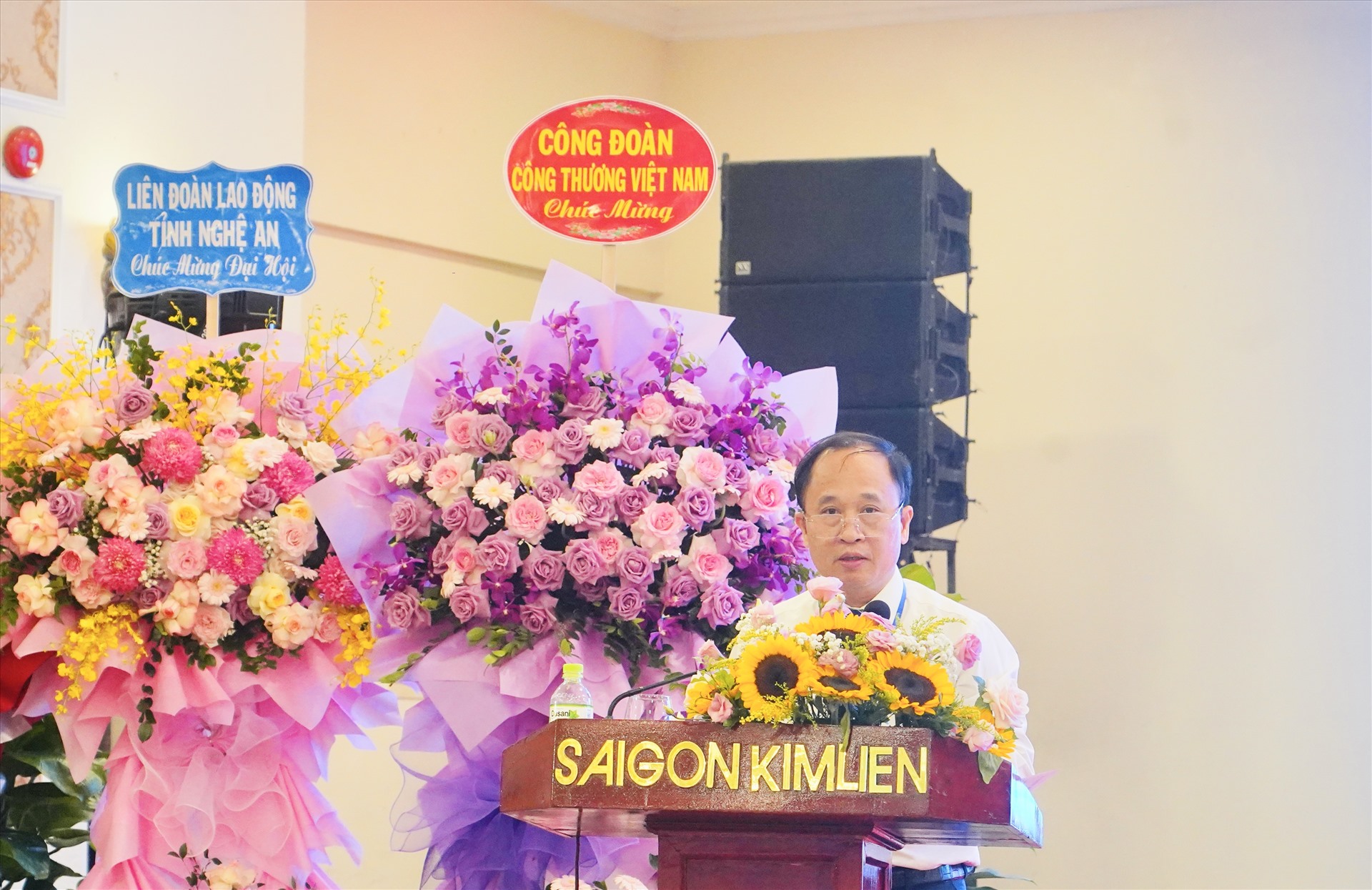 Ông Lê Đức Ánh – Phó Giám đốc Sở Công Thương Nghệ An phát biểu chỉ đại tại đại hội. Ảnh: Quỳnh Trang