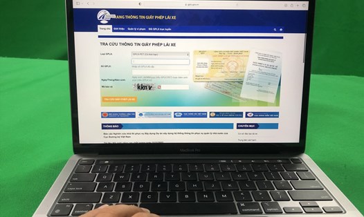 Giao diện trang thông tin điện tử giấy phép lái xe (https://gplx.gov.vn) do Cục Đường bộ Việt Nam quản lý - Ảnh: Hữu Chánh