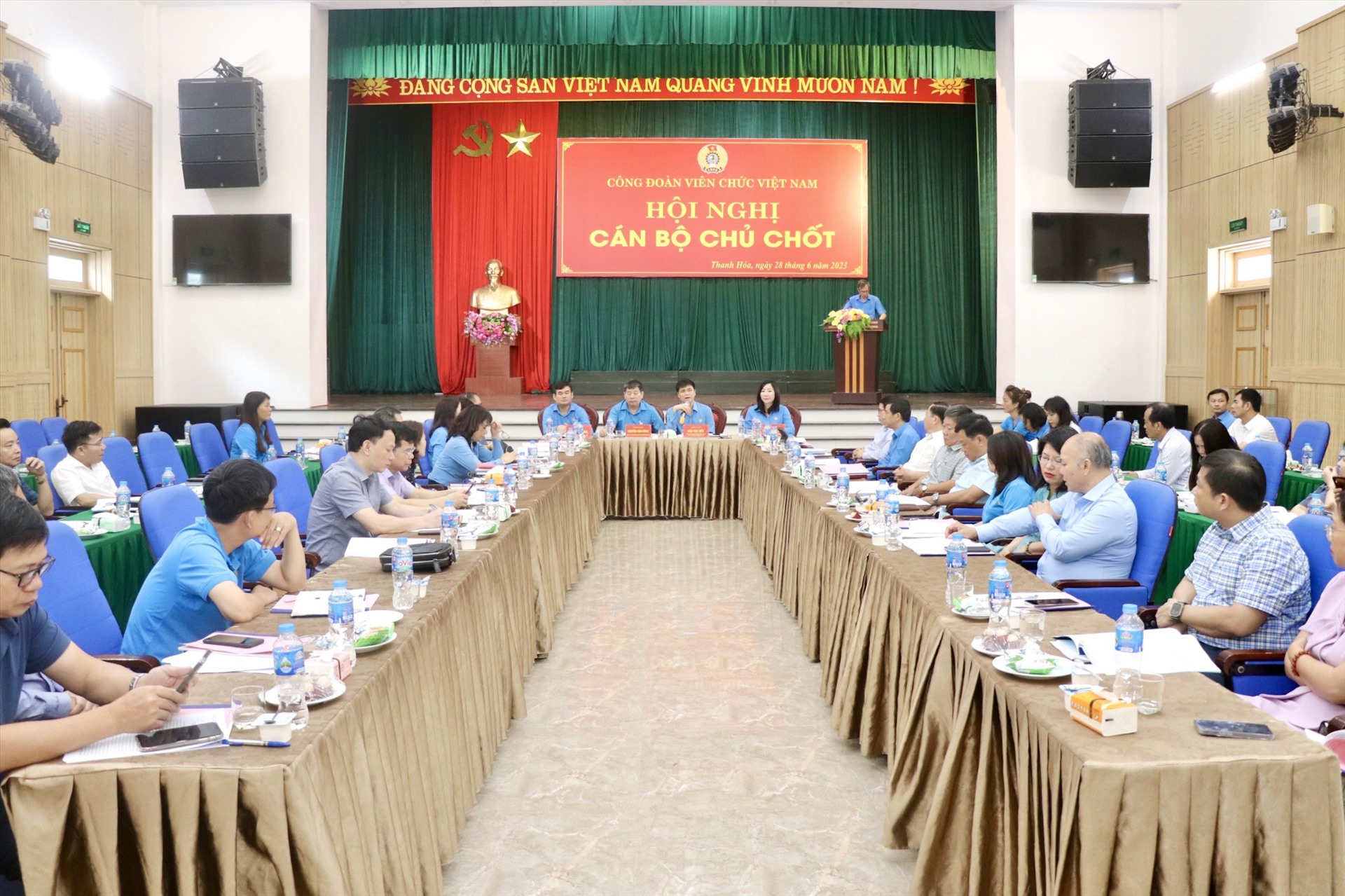 Hội nghị Ban Chấp hành Công đoàn Viên chức Việt Nam lần thứ 15 mở rộng. Ảnh: X.H