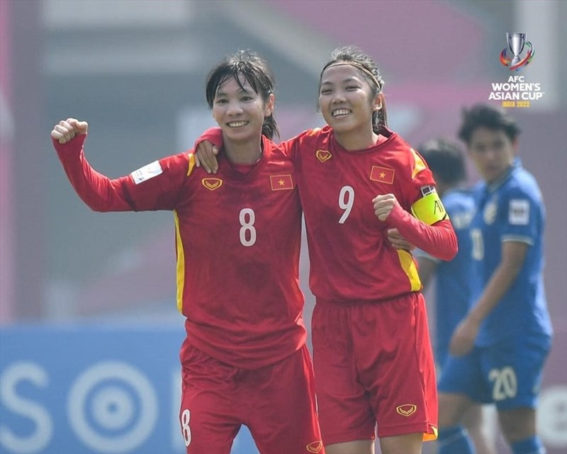 Tiền vệ Thuỳ Trang là một trong những cầu thủ lớn tuổi nhất của tuyển nữ Việt Nam. Ảnh: AFC