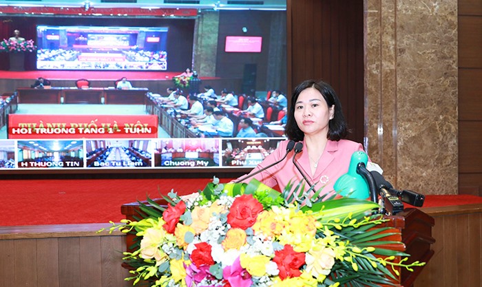 Phó Bí thư Thường trực Thành ủy Hà Nội Nguyễn Thị Tuyến phát biểu kết luận hội nghị. Ảnh: Hanoi.gov