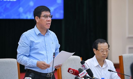 Ông Huỳnh Văn Chương, Cục trưởng Cục Quản lý chất lượng, Bộ GDĐT thông tin về   kỳ thi tốt nghiệp THPT năm 2023. Ảnh: Thế Đại