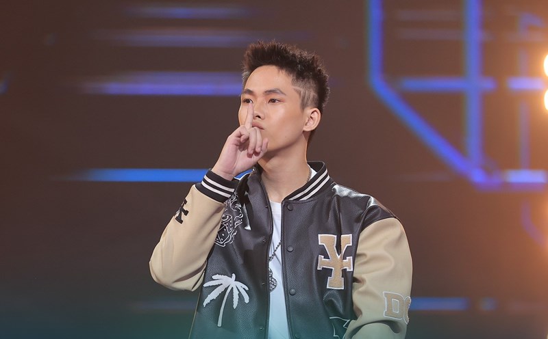Cupat Rapper Tlinh xuất hiện với hình tượng Cupid trong MV “Nữ siêu anh hùng”