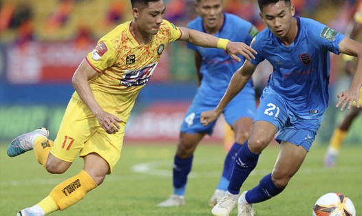 Thanh Hoá (áo vàng) chưa thất bại trận nào ở V.League 2023. Ảnh: VPF