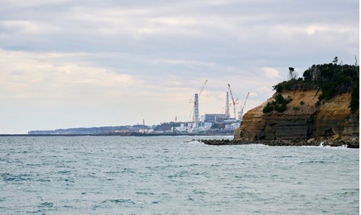 Nhà máy điện hạt nhân Fukushima Daiichi nhìn từ Futabacho, Futabagun, tỉnh Fukushima, Nhật Bản. Ảnh: Xinhua
