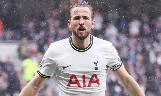 Sự lưỡng lự có thể khiến Harry Kane chôn vùi tương lại Tottenham.  Ảnh: AFP