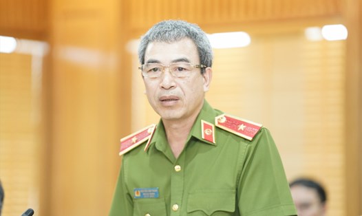 Thiếu tướng Nguyễn Văn Thành - Phó Cục trưởng C03 tại buổi họp báo. Ảnh: Quang Việt