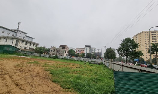 Thị trường bất động sản ảm đạm, nhiều dự án trên đất vàng tại TP Vinh (Nghệ An) chậm tiến độ. Ảnh: Hải Đăng