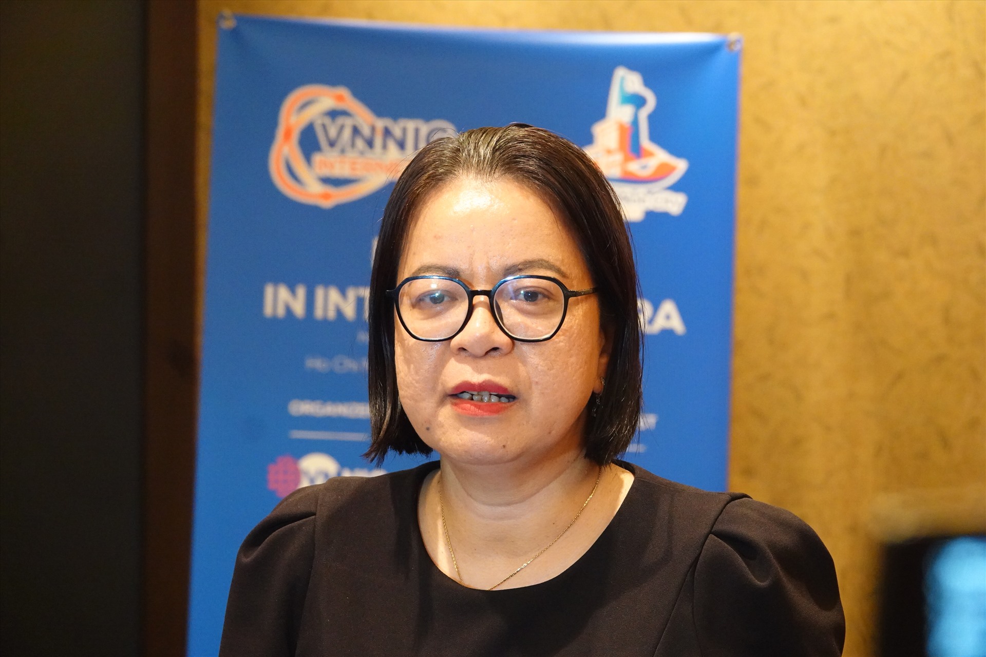 Bà Võ Thị Trung Trinh, Phó giám đốc Sở Thông tin và Truyền thông TPHCM đề cao việc quản lí internet trong kỉ nguyên thông minh. Ảnh: Nguyễn Đăng