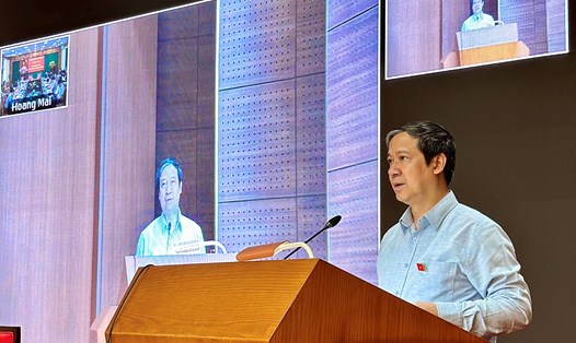 Bộ trưởng Bộ Giáo dục và Đào tạo Nguyễn Kim Sơn tiếp xúc cử tri tại Hà Nội. Ảnh: Bộ GDĐT