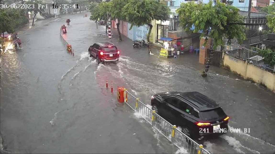 Hình ảnh một số tuyến đường ở TP Hồ Chí Minh bị ngập chiều 30.6. Ảnh: UDI Maps