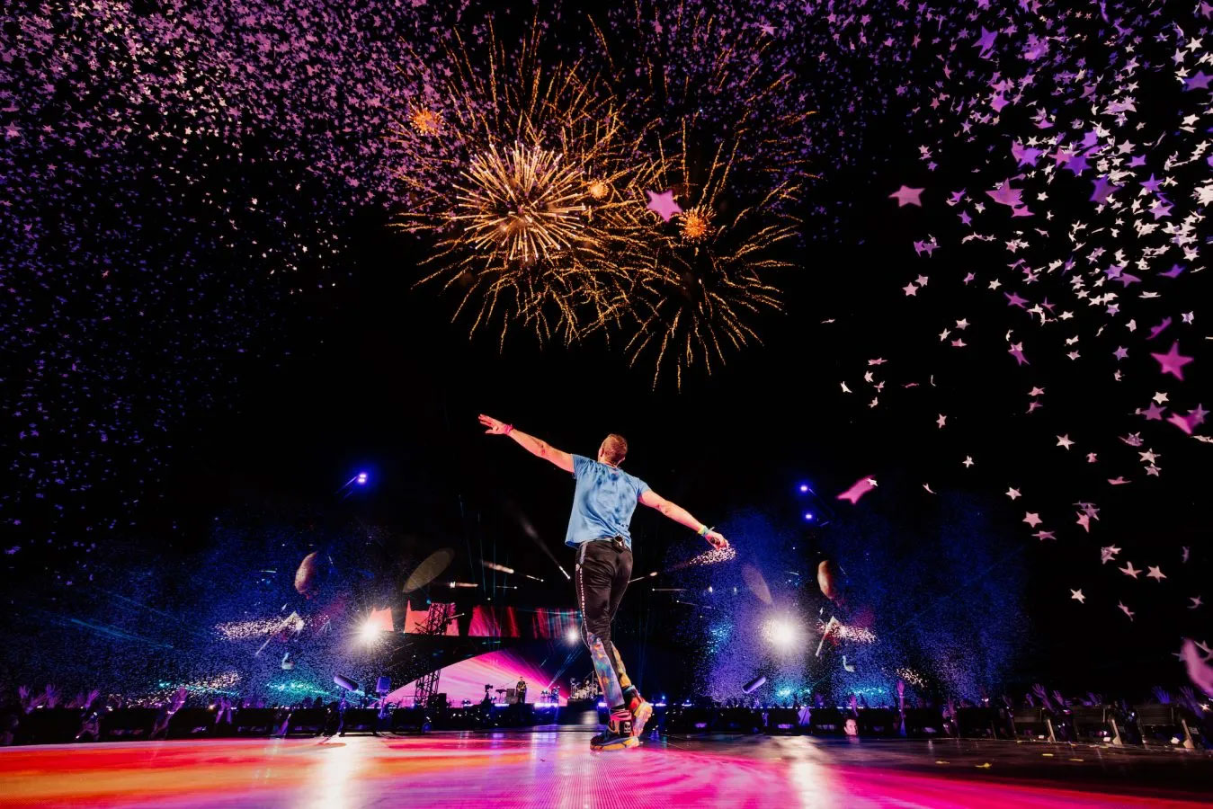 Singapore dự kiến đón đông khách Việt xem concert của Coldplay