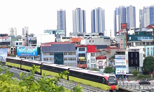 Dự án tuyến đường sắt đô thị thí điểm Thành phố Hà Nội, đoạn Nhổn - Ga Hà Nội. Ảnh: Tô Thế
