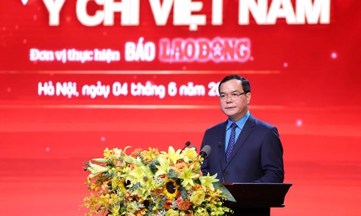  Chủ tịch Tổng Liên đoàn Lao động Việt Nam Nguyễn Đình Khang phát biểu tại chương trình. Ảnh: Tô Thế
