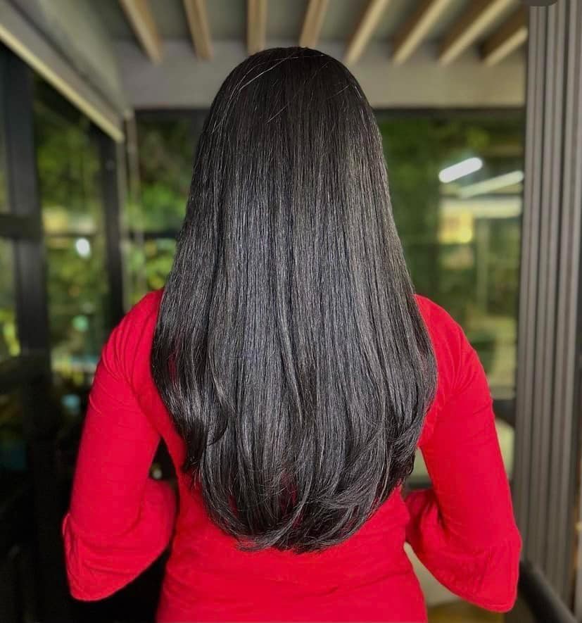 Cử chỉ chăm sóc hàng ngày giúp bạn có mái tóc đẹp. Ảnh: Nhật Minh