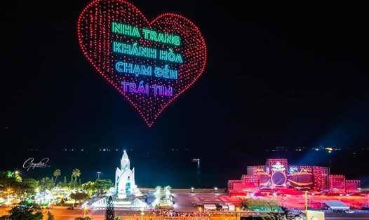 Festival biển Nha Trang- Khánh Hoà 2023 khép lại với lời nhắn gửi bạn bè bốn phương về một thành phố biển hiện đại. Ảnh: Gin Patin