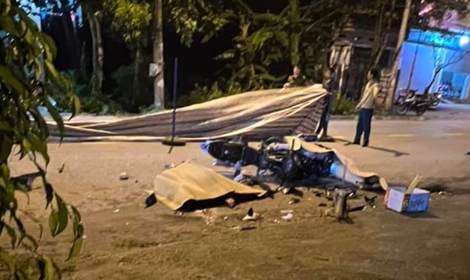 Sau va chạm giao thông kinh hoàng tại Vĩnh Phúc, 6 thanh niên đã bị thương vong. Ảnh: Người dân cung cấp.