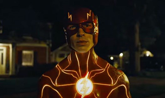 Trang phục nổi bật nhất của "The flash". Ảnh: Nhà sản xuất