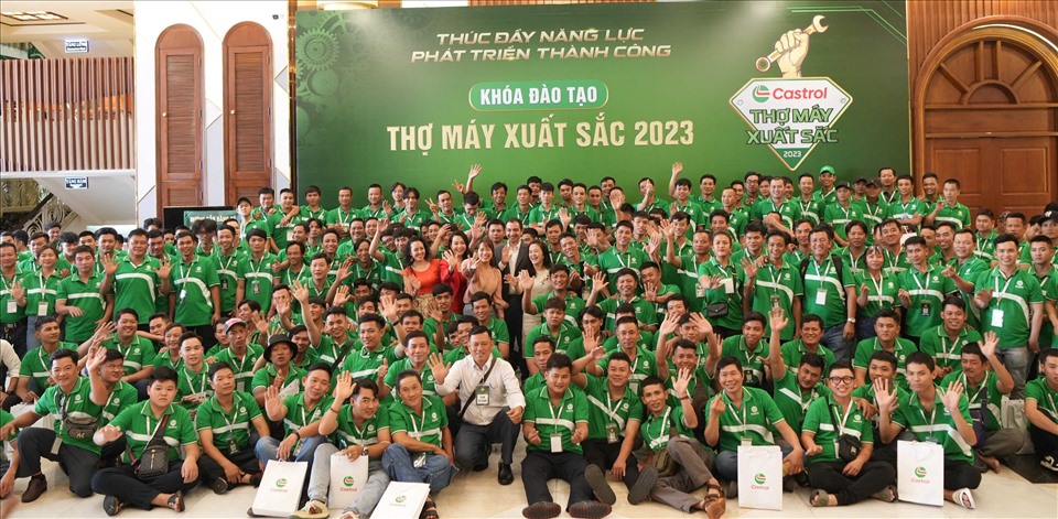 Castrol Việt Nam khởi động chương trình Thợ máy xuất sắc 2023, bên cạnh việc công bố bộ nhận diện thương hiệu mới. Ảnh: Castrol Việt Nam