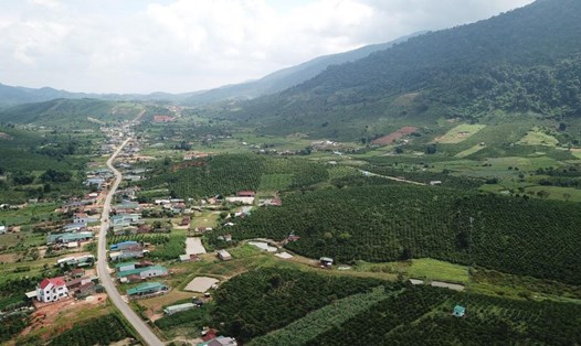 Hiện nay, đang có rất nhiều người dân Lâm Đồng sinh sống trên diện tích đất đai thuộc địa giới hành chính do tỉnh Đắl Nông quản lý.
