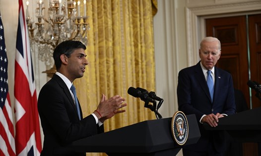 Tổng thống Mỹ Joe Biden (phải) và Thủ tướng Anh Rishi Sunak họp báo chung tại Nhà Trắng, ngày 8.6.2023. Ảnh: AFP