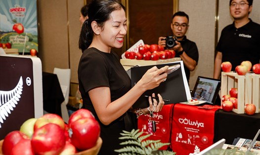 Người tiêu dùng có thể đến các điểm bán lẻ của Aeon Mall, Central Retail, LOTTE Mart và WinMart trong tháng 6, 7 để mua sắm và trải nghiệm táo và kiwi New Zealand. Ảnh: DN cung cấp