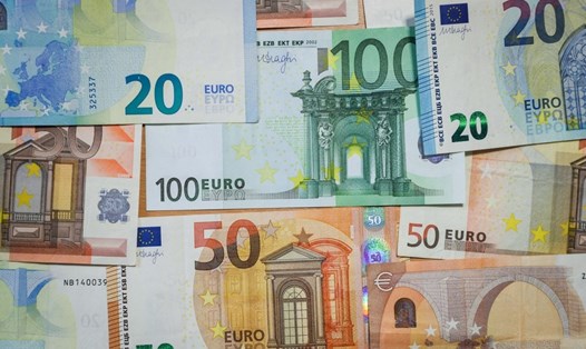 Nga phong tỏa 2,7 tỉ euro tài sản của EU. Ảnh: Xinhua