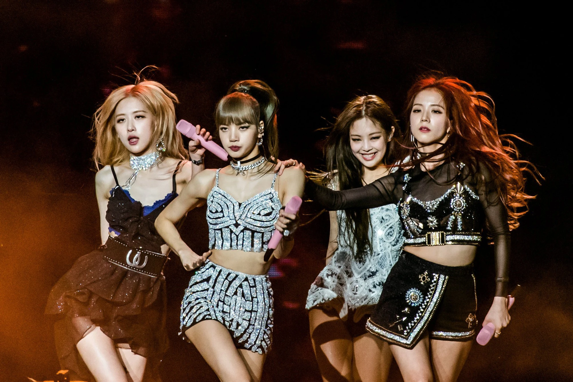 Dân tình đang ngày đêm tìm cách săn vé Blackpink. Ảnh: Chụp màn hình